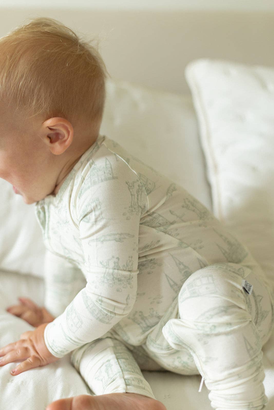 Sage Toile Double Zipper Bamboo Sleeper