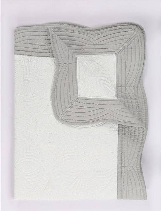 Heirloom Quilt - Baby Quilt Blanket Monogram